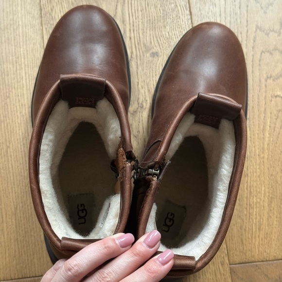 UGG Men's Kennen Waterproof Boot - Brown Leather - Size 10 - Like New - Picture 11 of 12